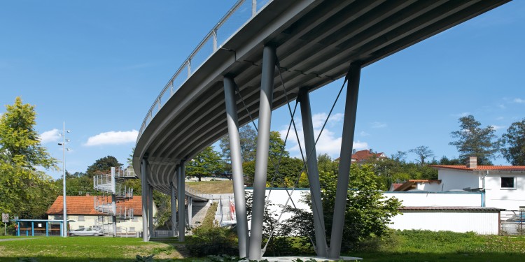 阿尔布斯塔特劳特林根城区的纺织品加强混凝土大桥